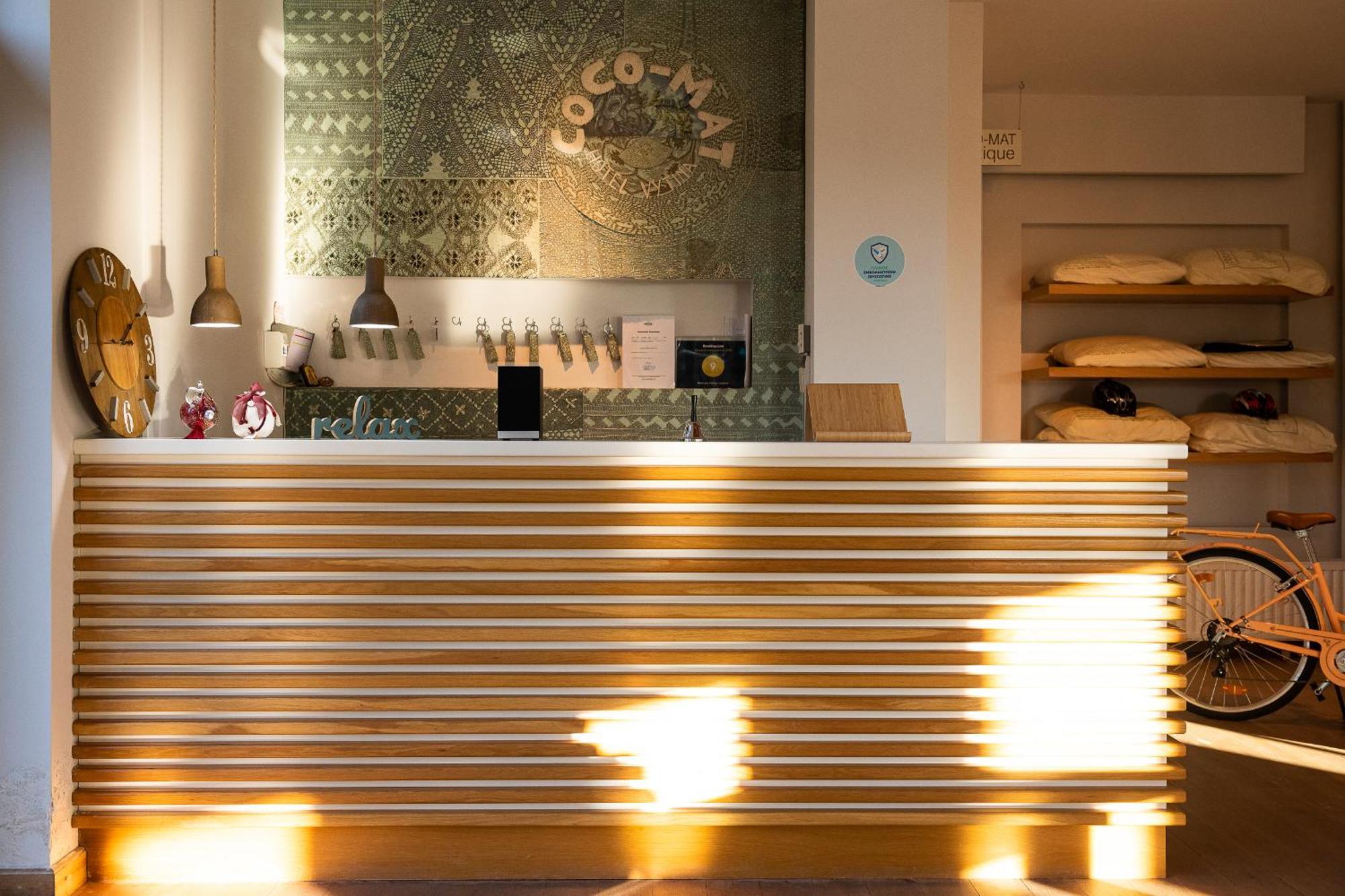 Natura Hotel ויטינה מראה חיצוני תמונה