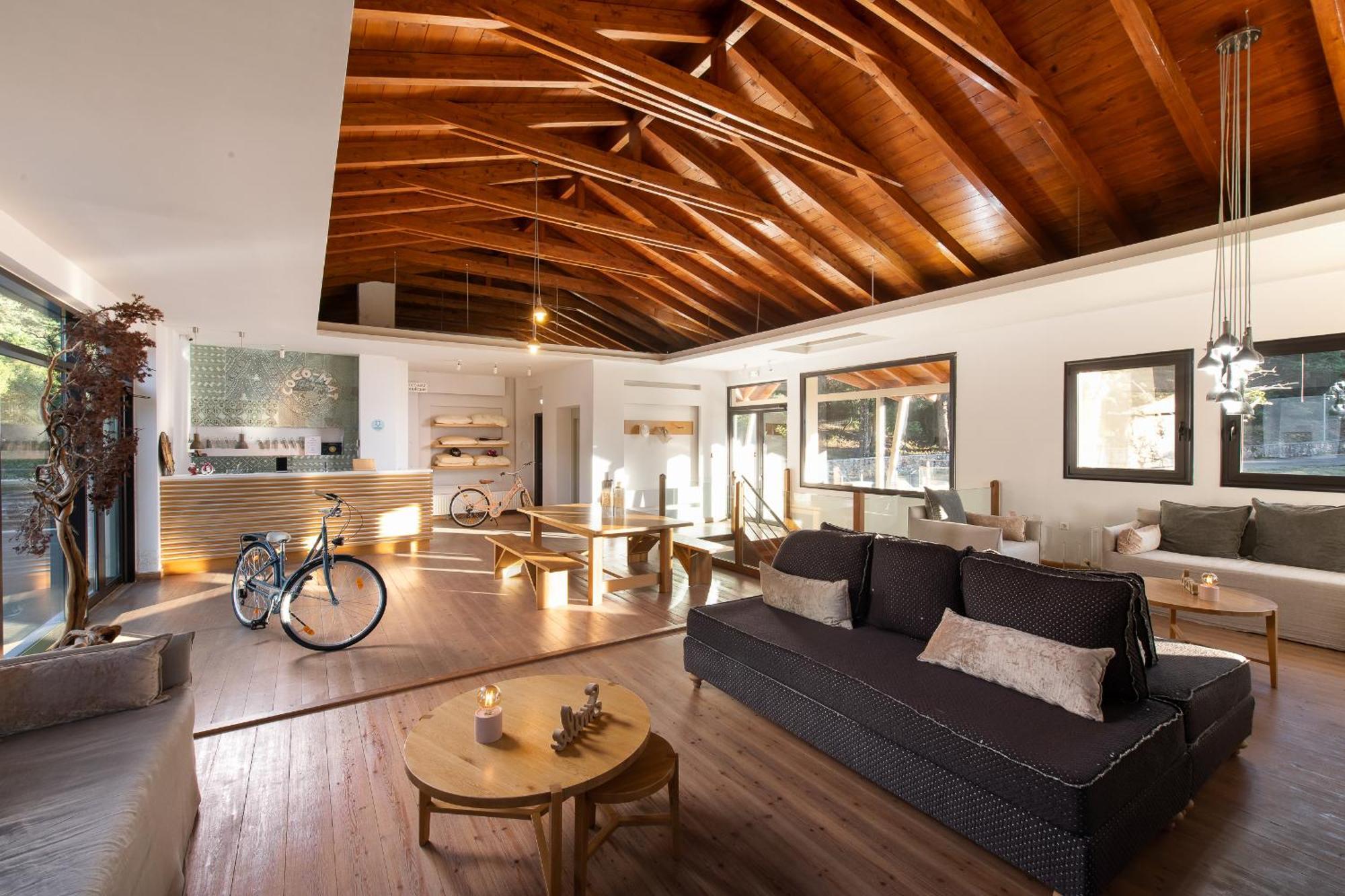 Natura Hotel ויטינה מראה חיצוני תמונה