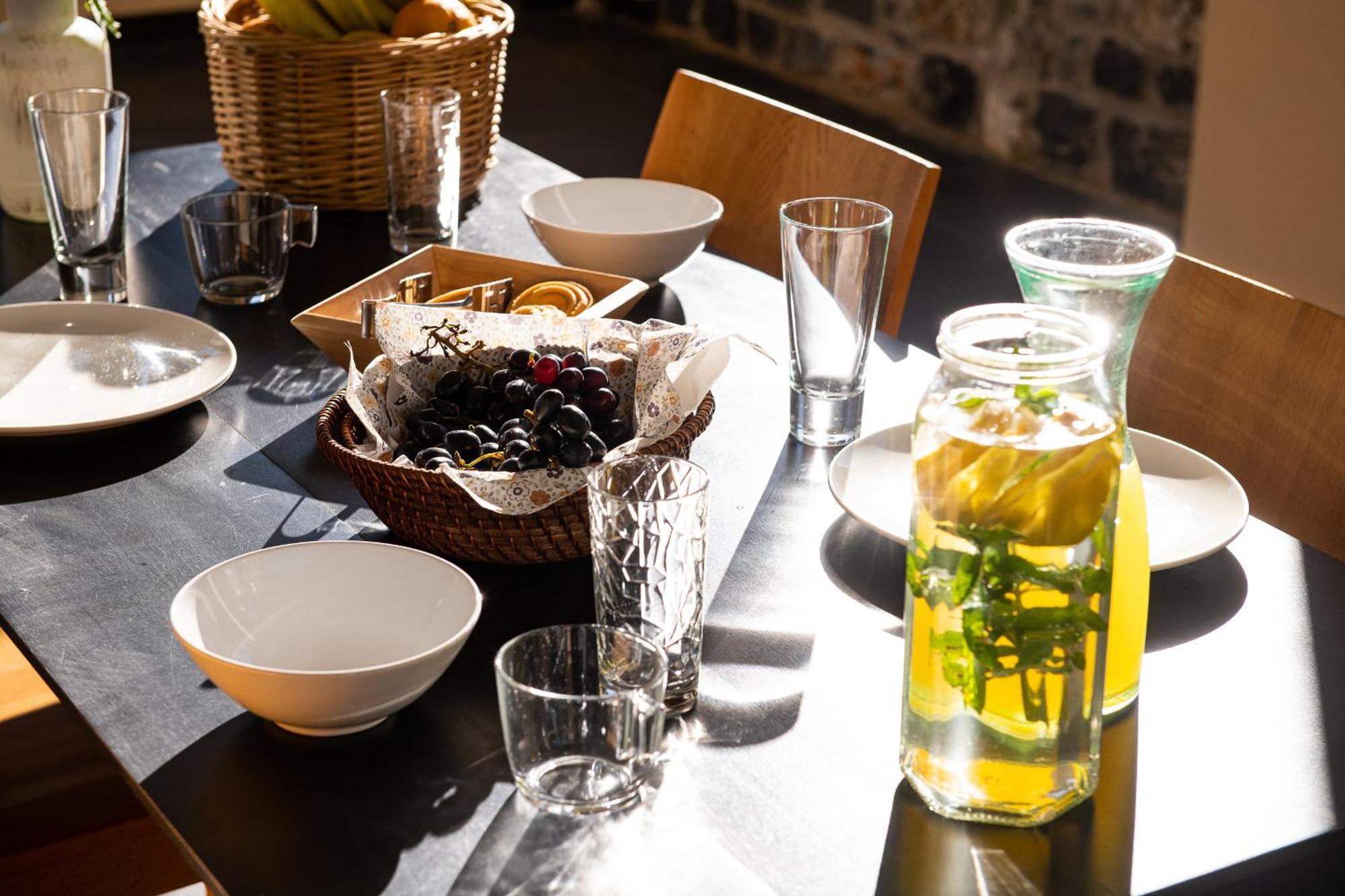 Natura Hotel ויטינה מראה חיצוני תמונה