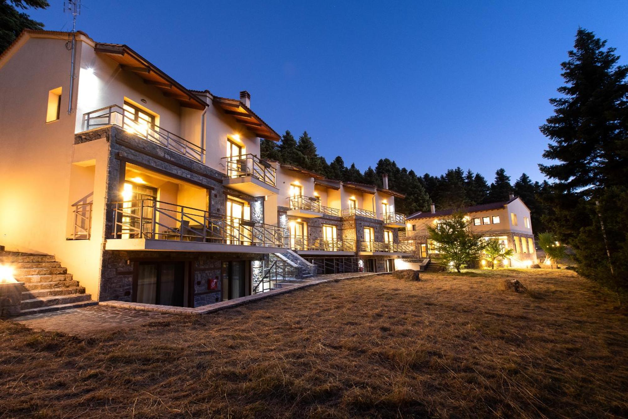 Natura Hotel ויטינה מראה חיצוני תמונה