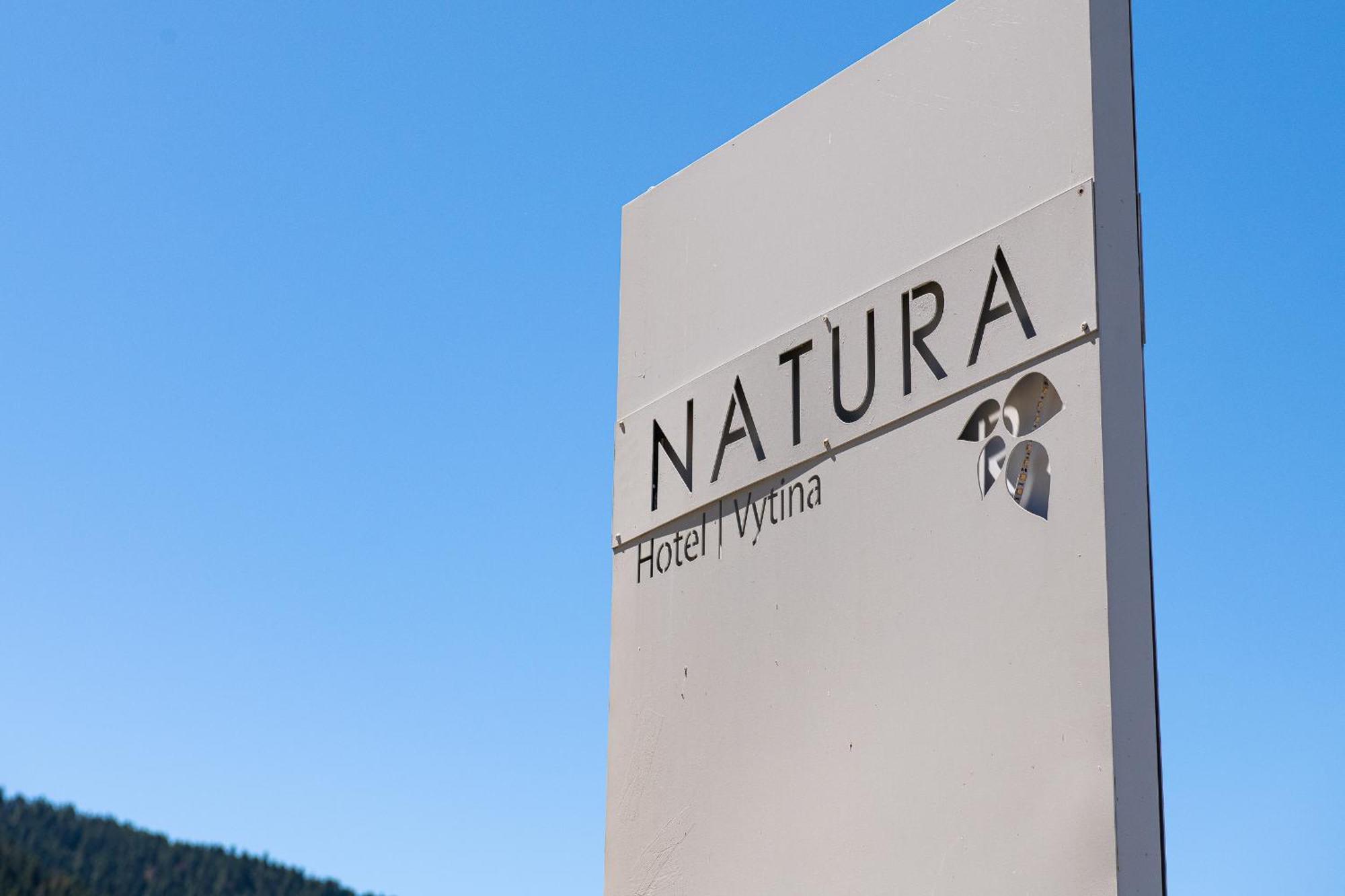 Natura Hotel ויטינה מראה חיצוני תמונה
